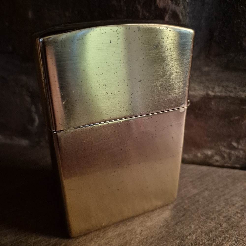 Touchdown Pittsburgh Lighter - Gold and Black - Picture 2 of 3
